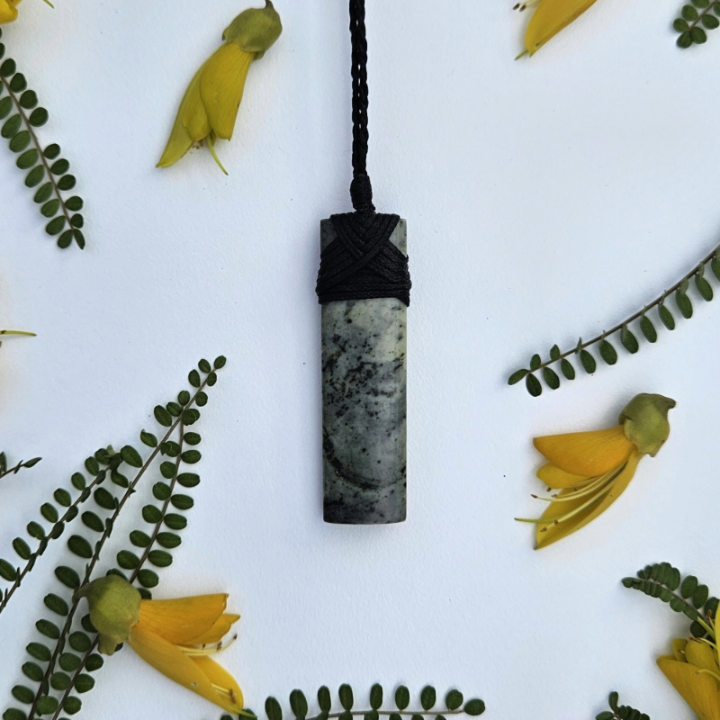 Semi Nephrite Jade / Diopside Blend Toki - Image 2
