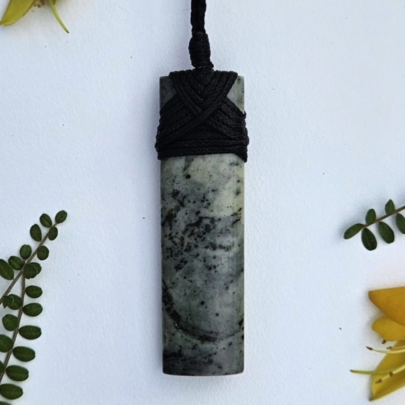 Semi Nephrite Jade / Diopside Blend Toki